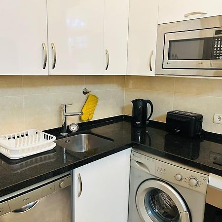 Flat On The Paseo Maritamo! Apartment Estepona Bagian luar foto