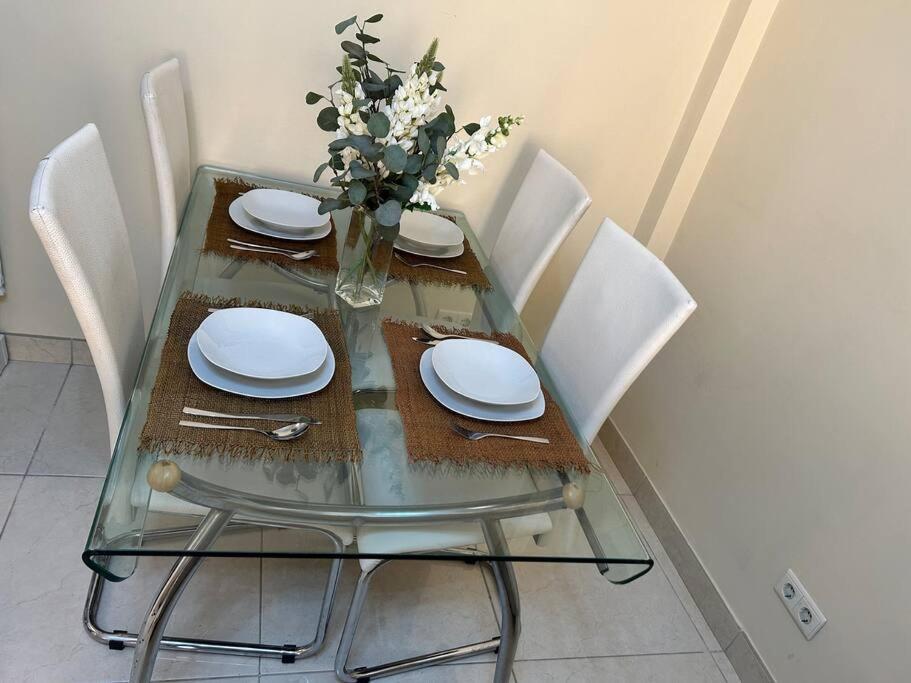 Flat On The Paseo Maritamo! Apartment Estepona Bagian luar foto